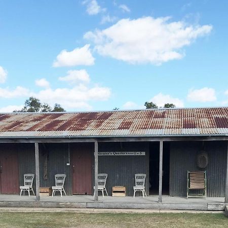 The Woolshed At Jondaryan Hotel Exterior photo
