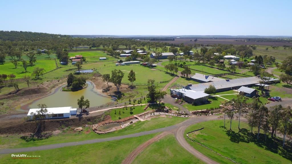 The Woolshed At Jondaryan Hotel Exterior photo